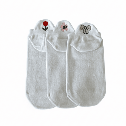 Meias Casual Branca Bordadas - 3 pares